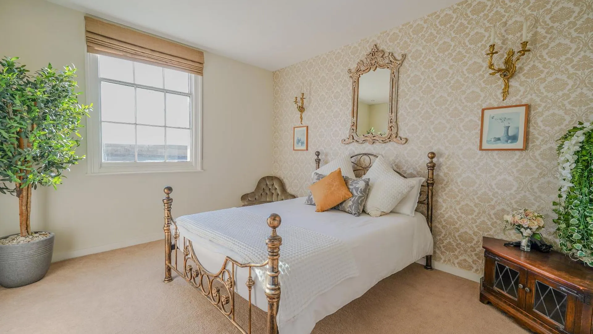 Luxury Villa - City Centre - Sleeps 13 Nottingham