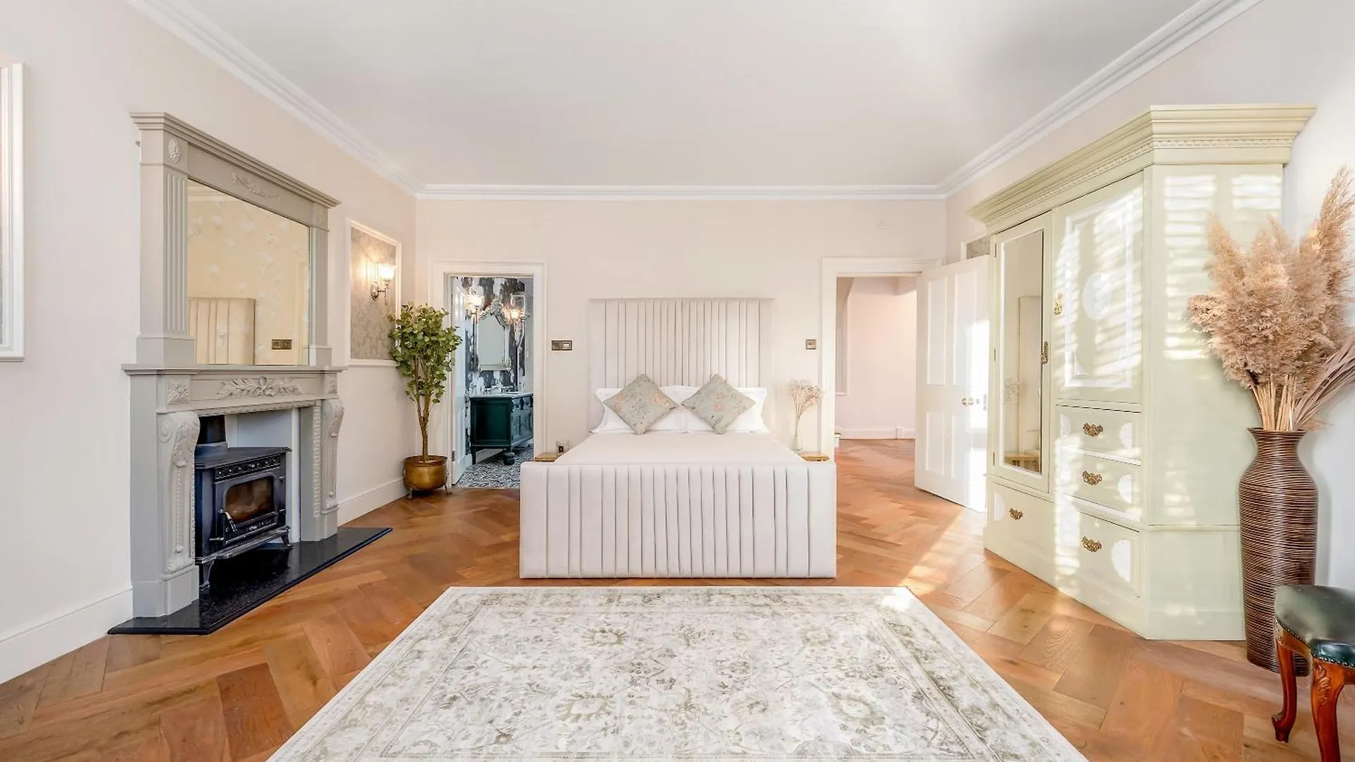 Luxury Villa - City Centre - Sleeps 13 Nottingham Reino Unido